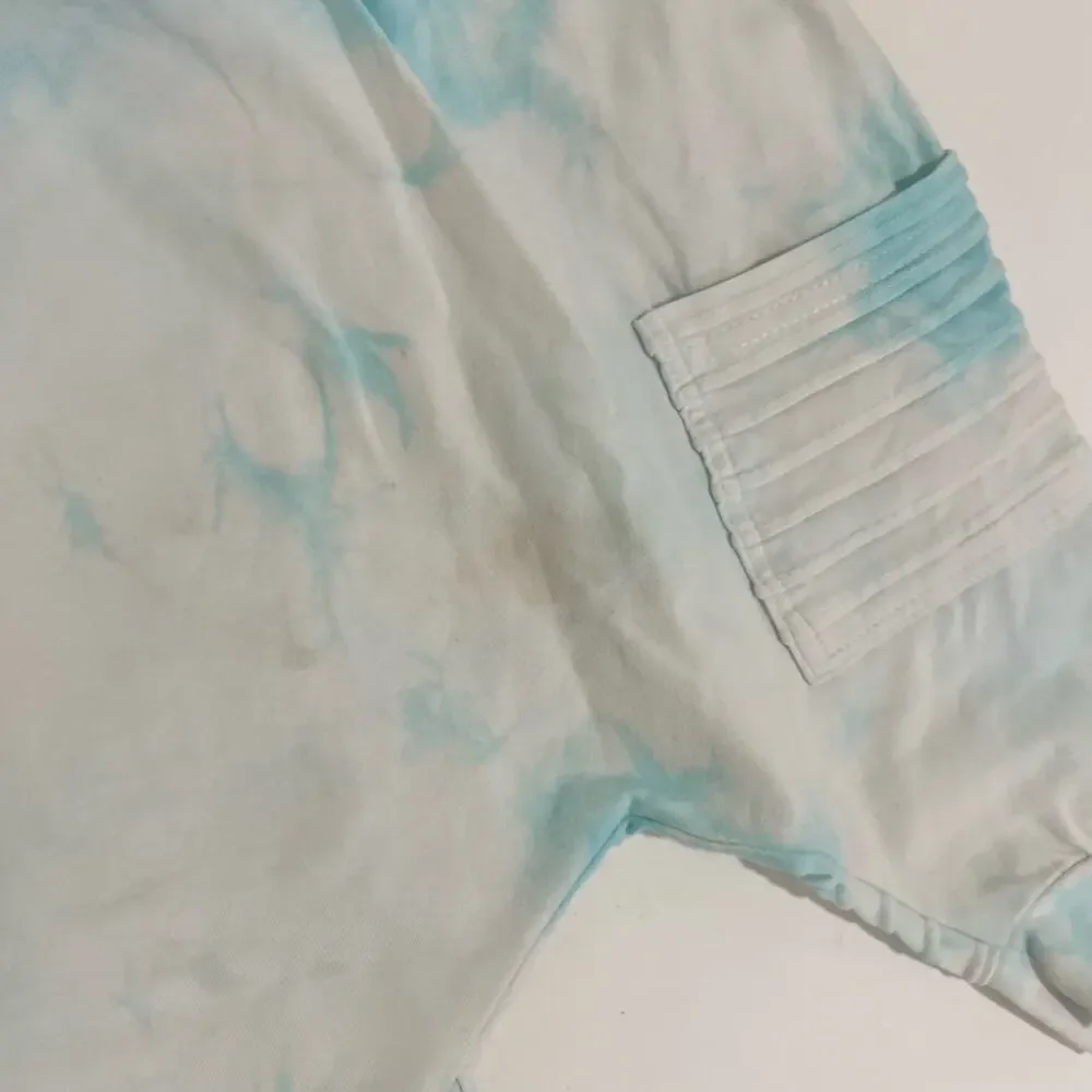 Posh Kiddos Blue & White Tie Dye Biker Shorts Size 4 - Picture 4 of 4